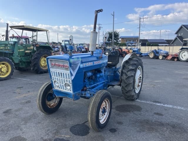 Tractor — Auction (lot 8461-2179)