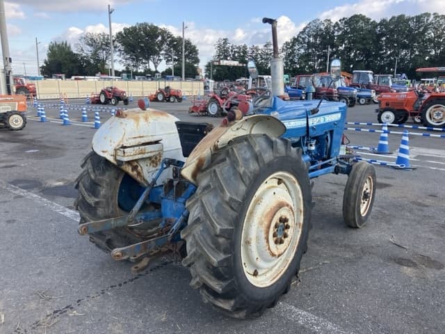 Tractor — Auction (lot 8461-2179)