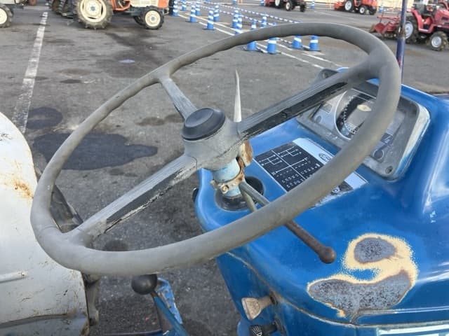 Tractor — Auction (lot 8461-2179)