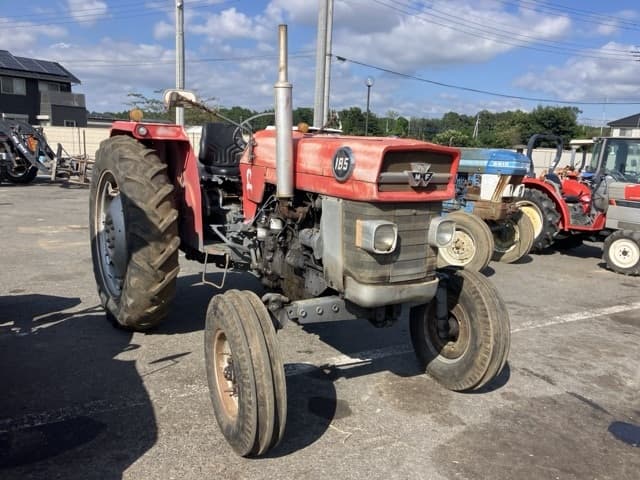 Tractor — Auction (lot 8461-2182)