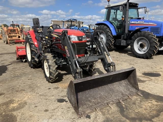 Tractor — Auction (lot 8461-2183)