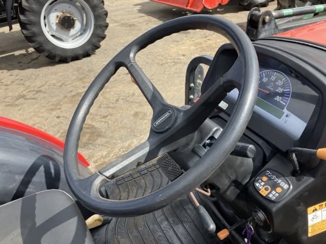 Tractor — Auction (lot 8461-2183)