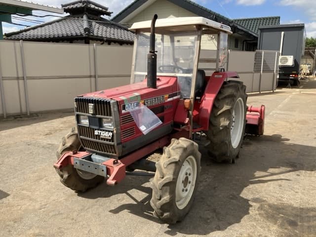 Tractor — Auction (lot 8461-2185)