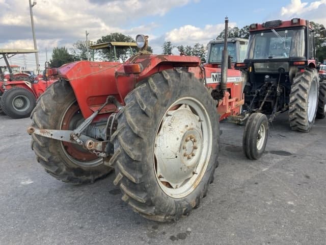 Tractor — Auction (lot 8461-2187)