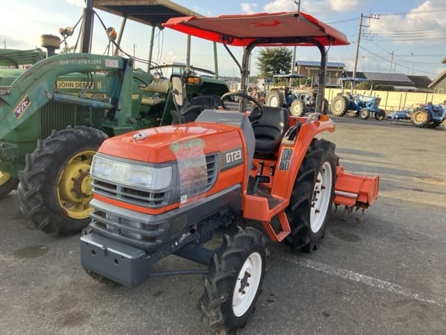 Tractor — Auction (lot 8461-2199)