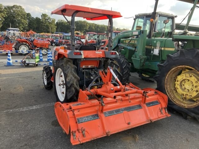 Tractor — Auction (lot 8461-2199)