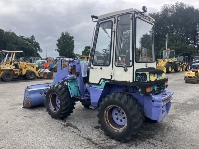 MINI WHEEL LOADER — Auction (lot 8461-220)