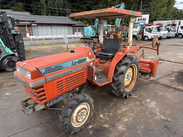 Tractor — Auction (lot 8461-22001)