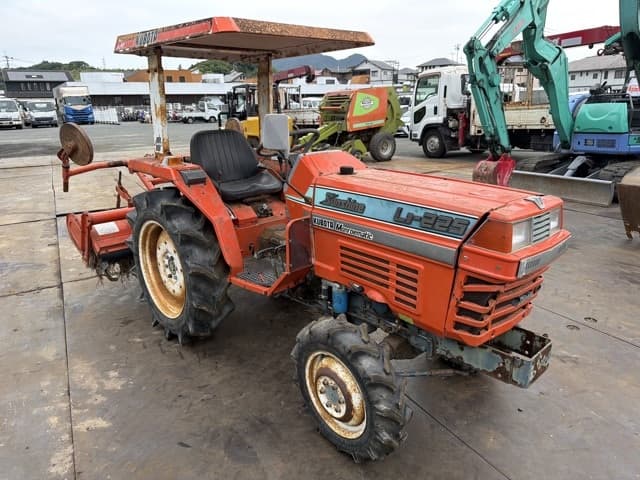 Tractor — Auction (lot 8461-22001)