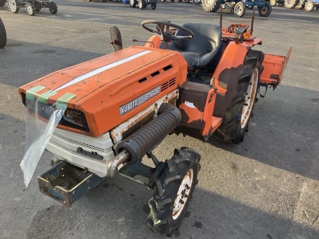 Tractor — Auction (lot 8461-2201)