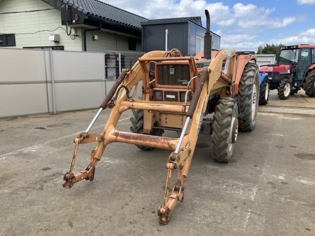 Tractor — Auction (lot 8461-2205)