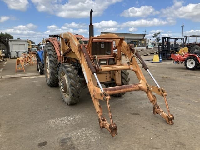 Tractor — Auction (lot 8461-2205)