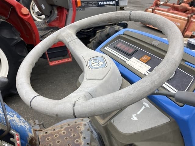 Tractor — Auction (lot 8461-2206)