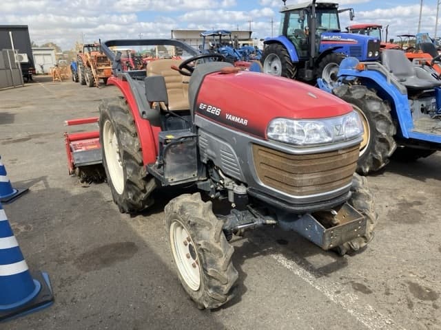 Tractor — Auction (lot 8461-2209)