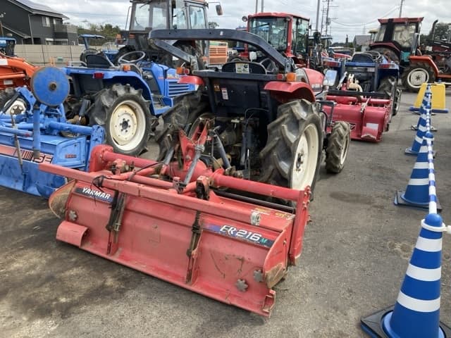 Tractor — Auction (lot 8461-2209)