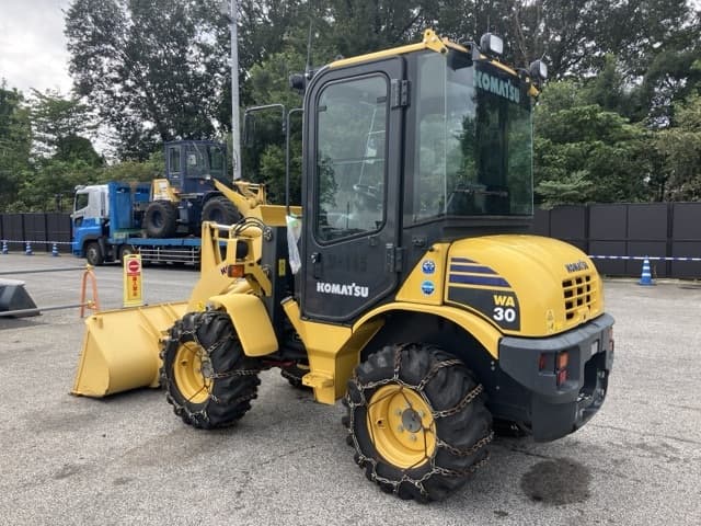 MINI EXCAVATOR — Auction (lot 8461-221)