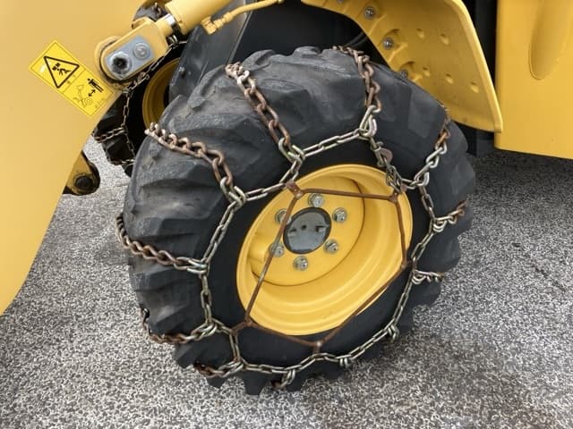 MINI EXCAVATOR — Auction (lot 8461-221)