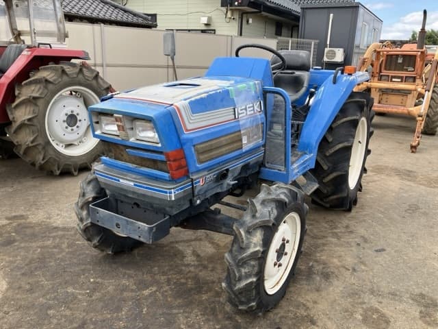 Tractor — Auction (lot 8461-2211)