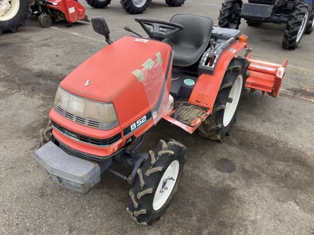 Tractor — Auction (lot 8461-2216)