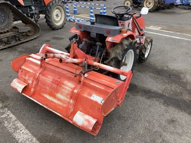 Tractor — Auction (lot 8461-2216)