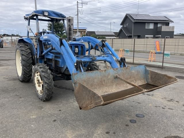 Tractor — Auction (lot 8461-2217)