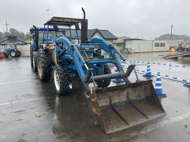 Tractor — Auction (lot 8461-2218)