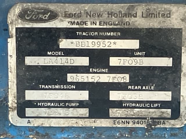 Tractor — Auction (lot 8461-2218)