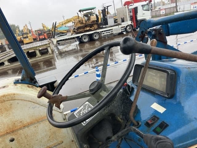 Tractor — Auction (lot 8461-2218)