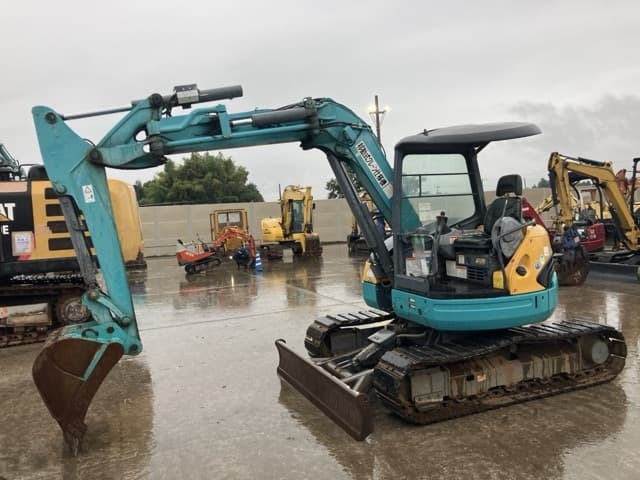 MINI EXCAVATOR — Auction (lot 8461-222)