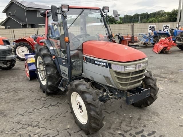Tractor — Auction (lot 8461-2225)