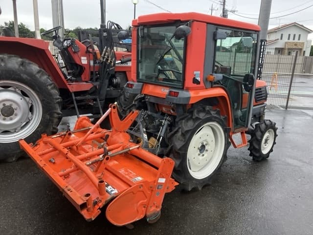 Tractor — Auction (lot 8461-2229)