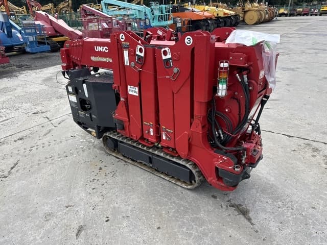 MINI CRAWLER CRANE — Auction (lot 8461-223)