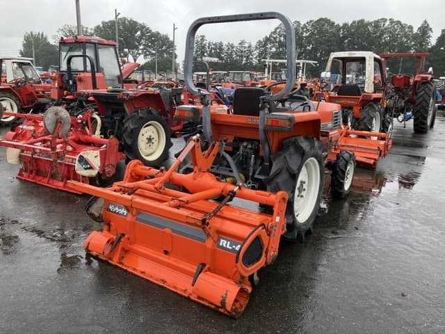 Tractor — Auction (lot 8461-2236)