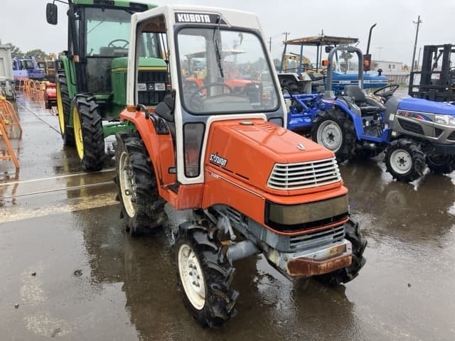 Tractor — Auction (lot 8461-2240)