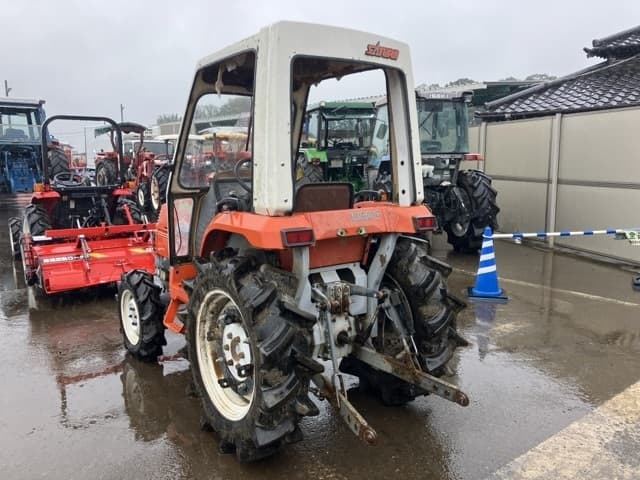 Tractor — Auction (lot 8461-2240)
