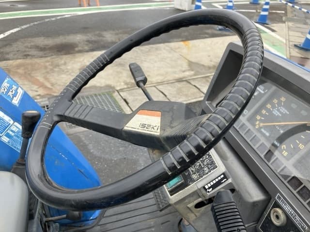 Tractor — Auction (lot 8461-2241)