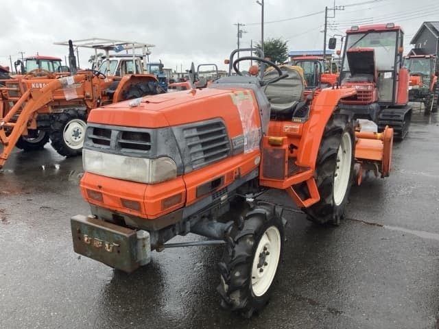 Tractor — Auction (lot 8461-2246)