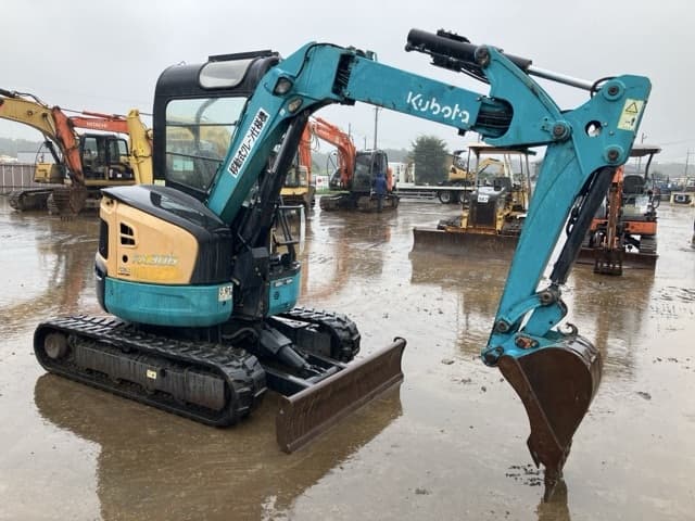 MINI EXCAVATOR — Auction (lot 8461-225)