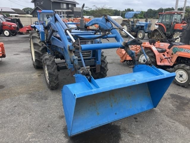 Tractor — Auction (lot 8461-2263)