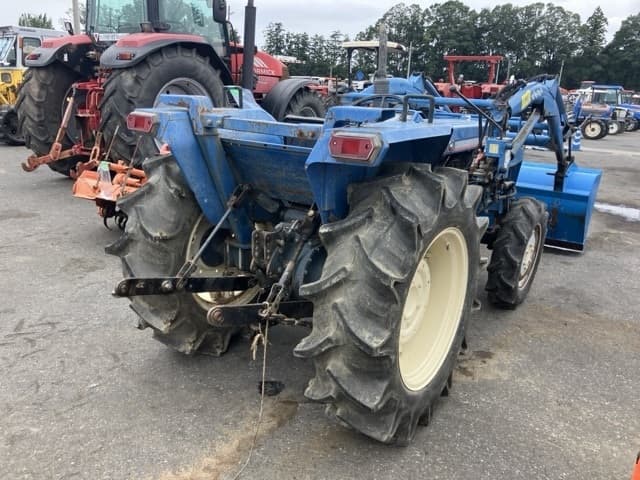 Tractor — Auction (lot 8461-2263)