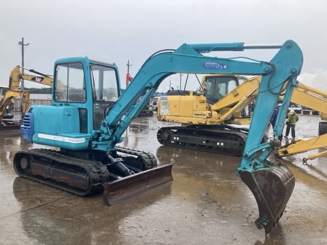 MINI EXCAVATOR — Auction (lot 8461-227)