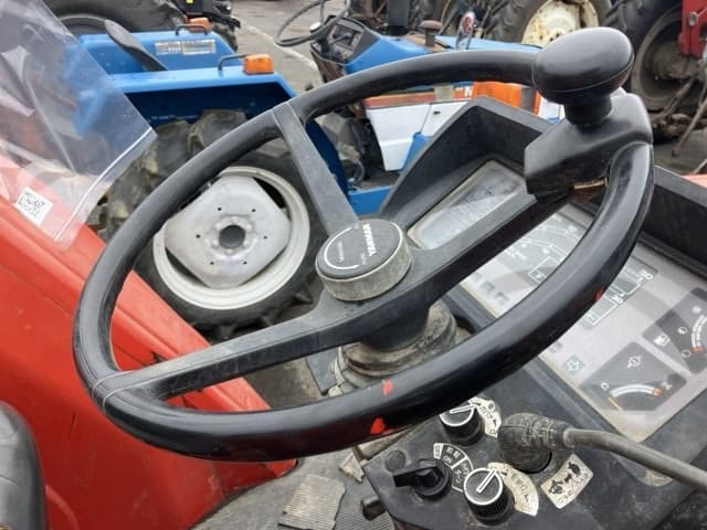 Tractor — Auction (lot 8461-2270)