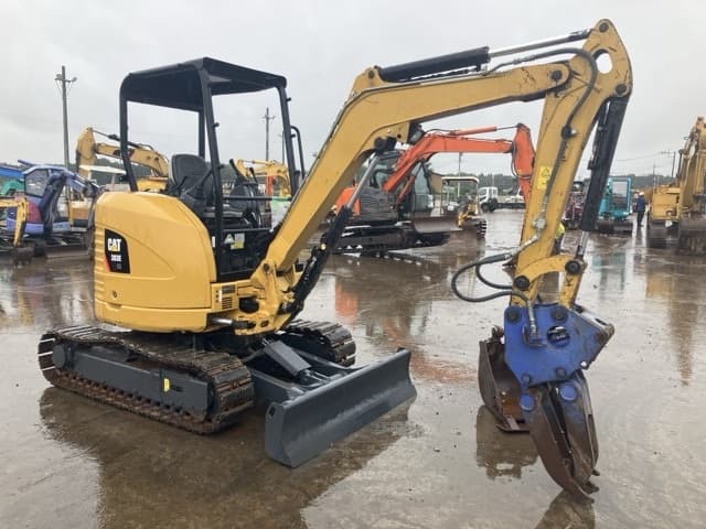 MINI EXCAVATOR — Auction (lot 8461-229)