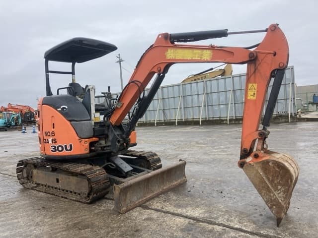 MINI EXCAVATOR — Auction (lot 8461-23)