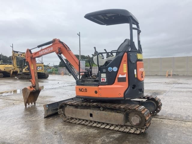 MINI EXCAVATOR — Auction (lot 8461-23)