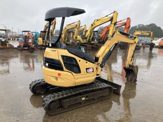 MINI EXCAVATOR — Auction (lot 8461-230)