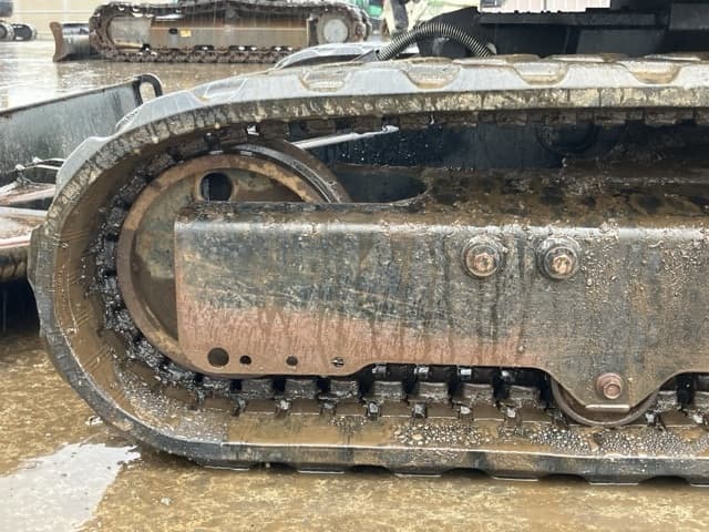 MINI EXCAVATOR — Auction (lot 8461-230)