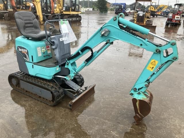 MINI EXCAVATOR — Auction (lot 8461-233)