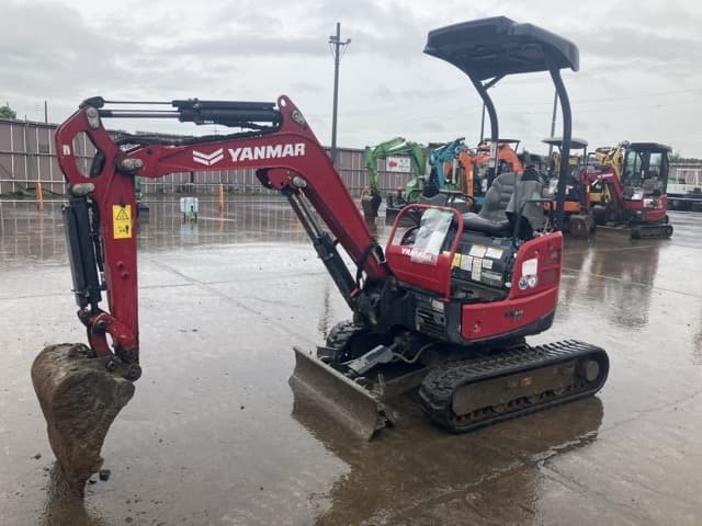 MINI EXCAVATOR — Auction (lot 8461-236)