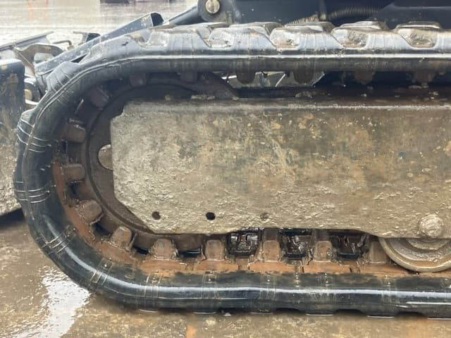 MINI EXCAVATOR — Auction (lot 8461-236)